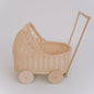 Rattan-Puppenwagen